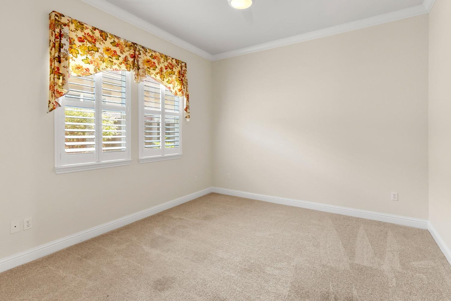 Detail Gallery Image 39 of 57 For 2081 Devonport Loop, Roseville,  CA 95747 - 2 Beds | 2 Baths