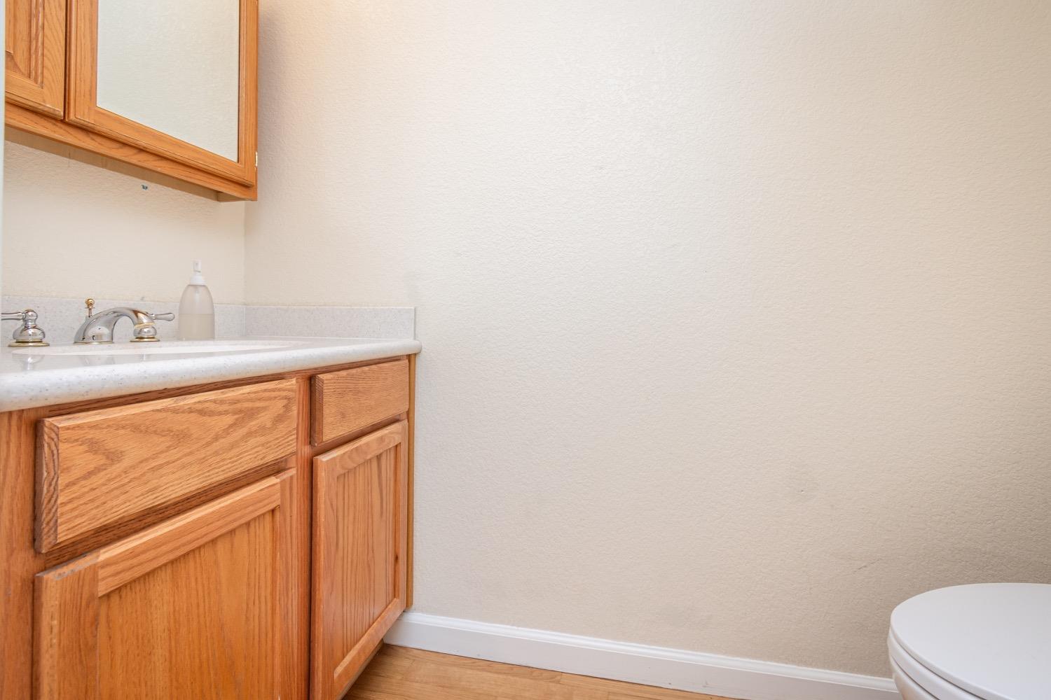 Detail Gallery Image 24 of 70 For 1419 S St, Sacramento,  CA 95811 - – Beds | – Baths