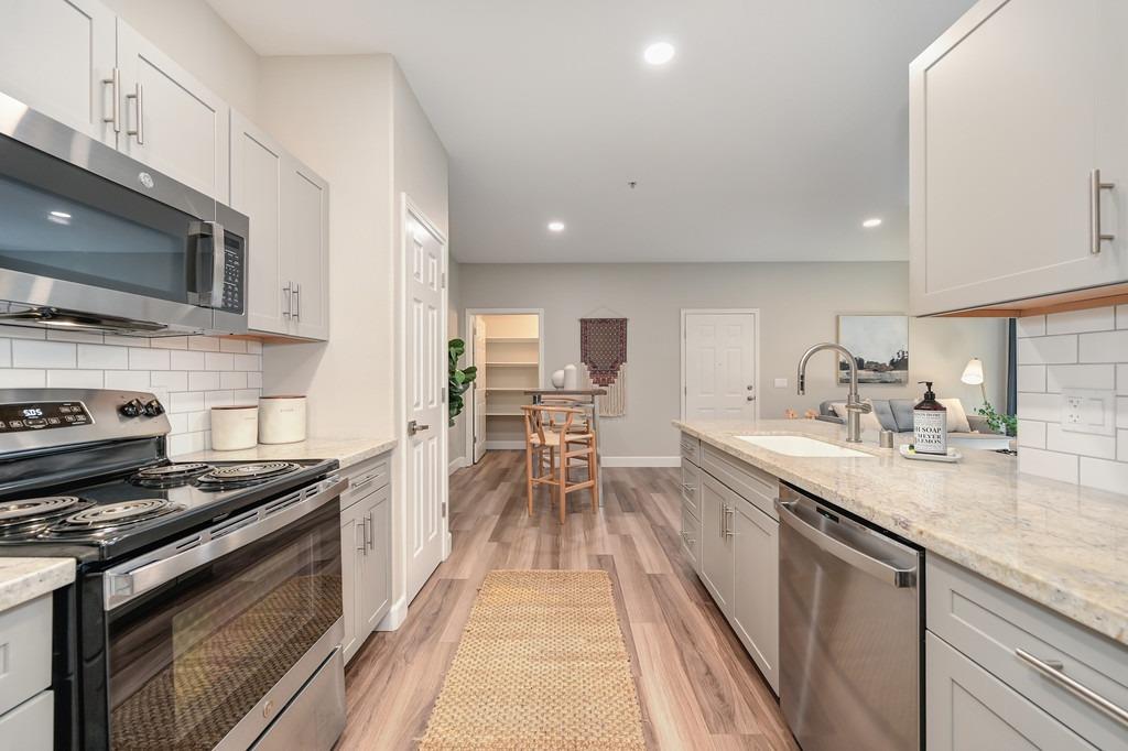 Gibson Drive #1514, Roseville, California image 25