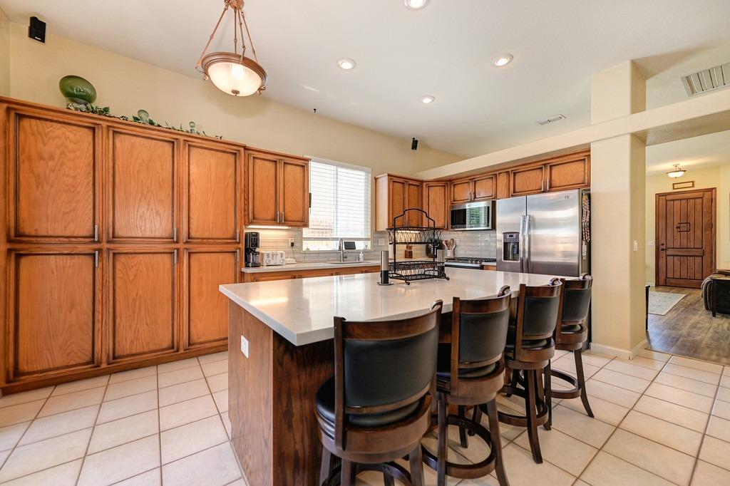 Detail Gallery Image 14 of 36 For 1669 Calabasa Dr, Lincoln,  CA 95648 - 3 Beds | 2 Baths