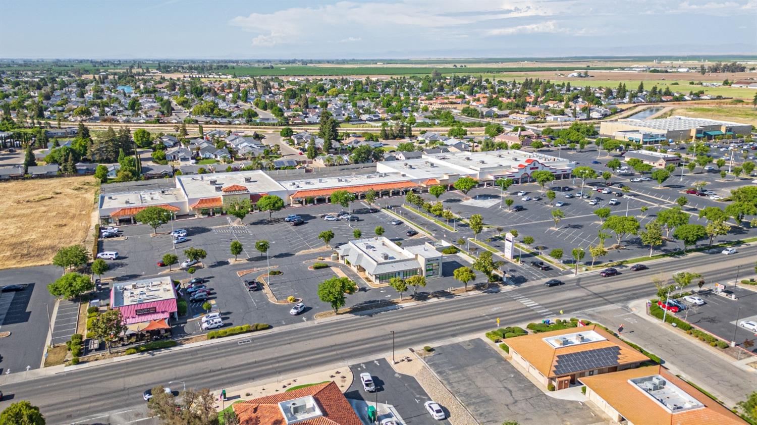 Center Street, Atwater, California image 48