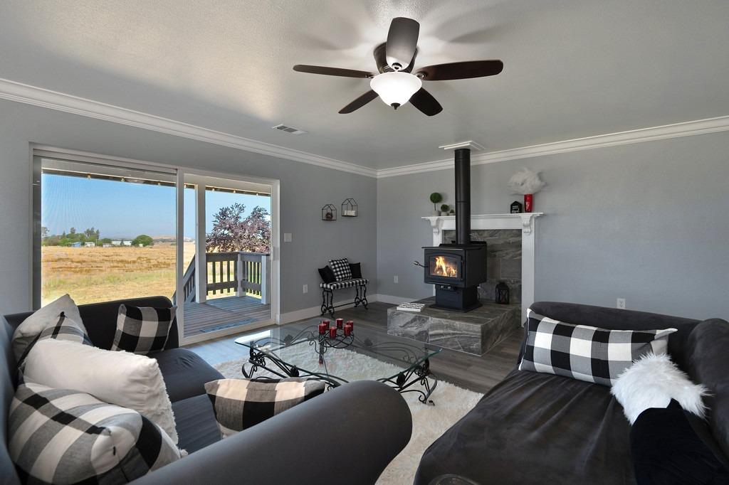 Detail Gallery Image 29 of 93 For 3656 Hokan Ln, Wheatland,  CA 95692 - 6 Beds | 4 Baths