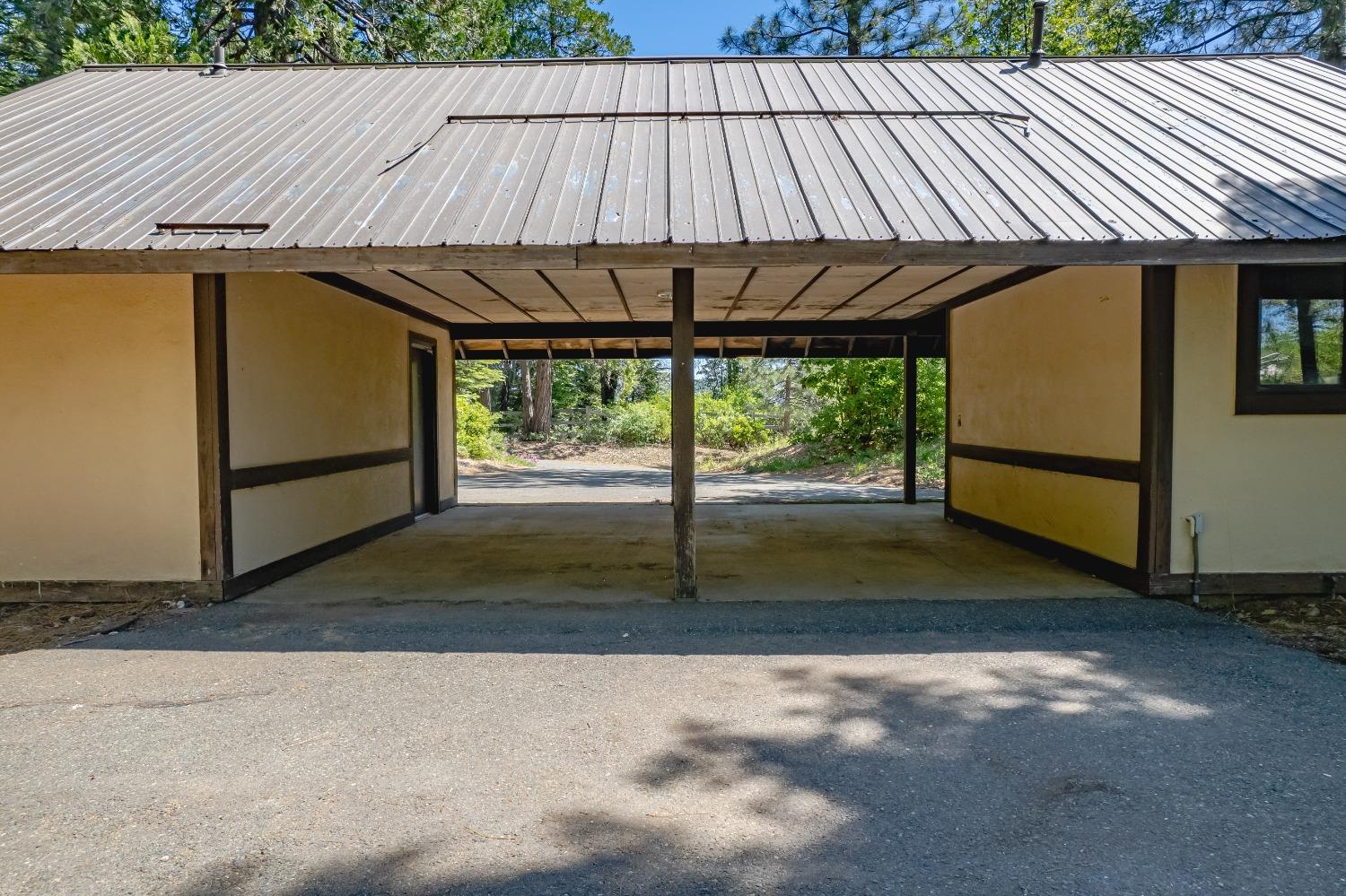 Detail Gallery Image 4 of 77 For 6460 Hidden Treasure Rd, Foresthill,  CA 95631 - 3 Beds | 4/1 Baths