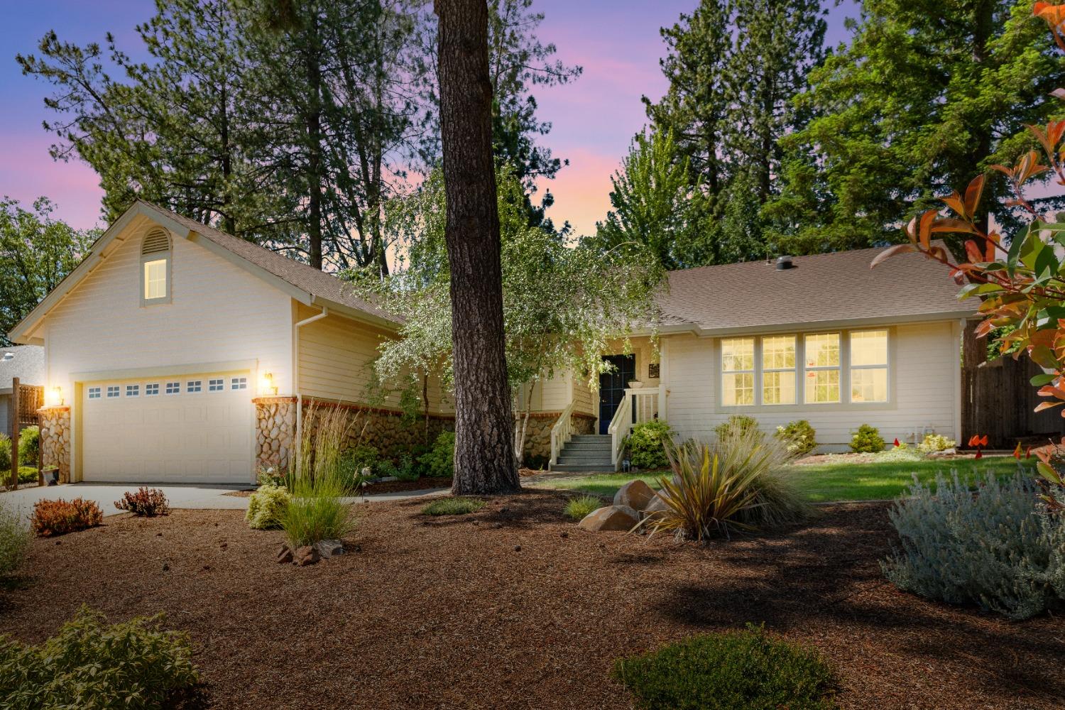 Detail Gallery Image 1 of 1 For 163 Holbrooke Way, Grass Valley,  CA 95945 - 3 Beds | 2 Baths