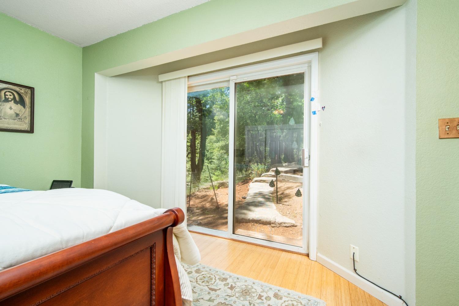 Detail Gallery Image 25 of 38 For 5182 Cedarwood Ln, Placerville,  CA 95667 - 3 Beds | 2 Baths