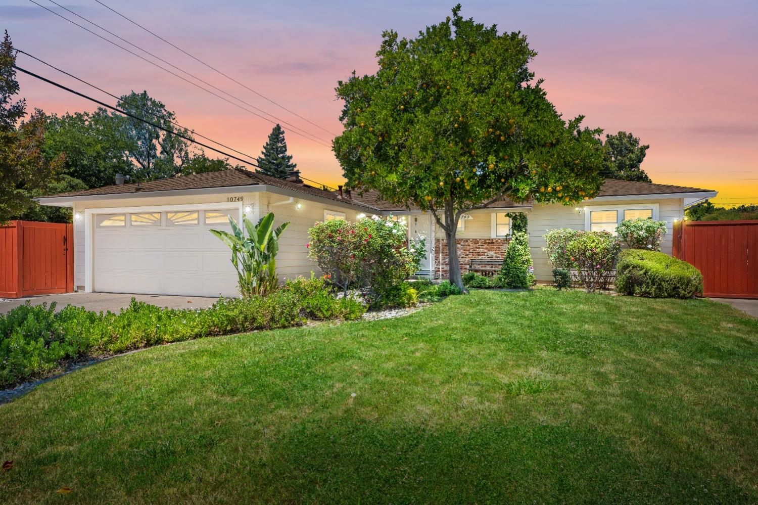 Detail Gallery Image 1 of 1 For 10749 Campana Way, Rancho Cordova,  CA 95670 - 3 Beds | 2 Baths