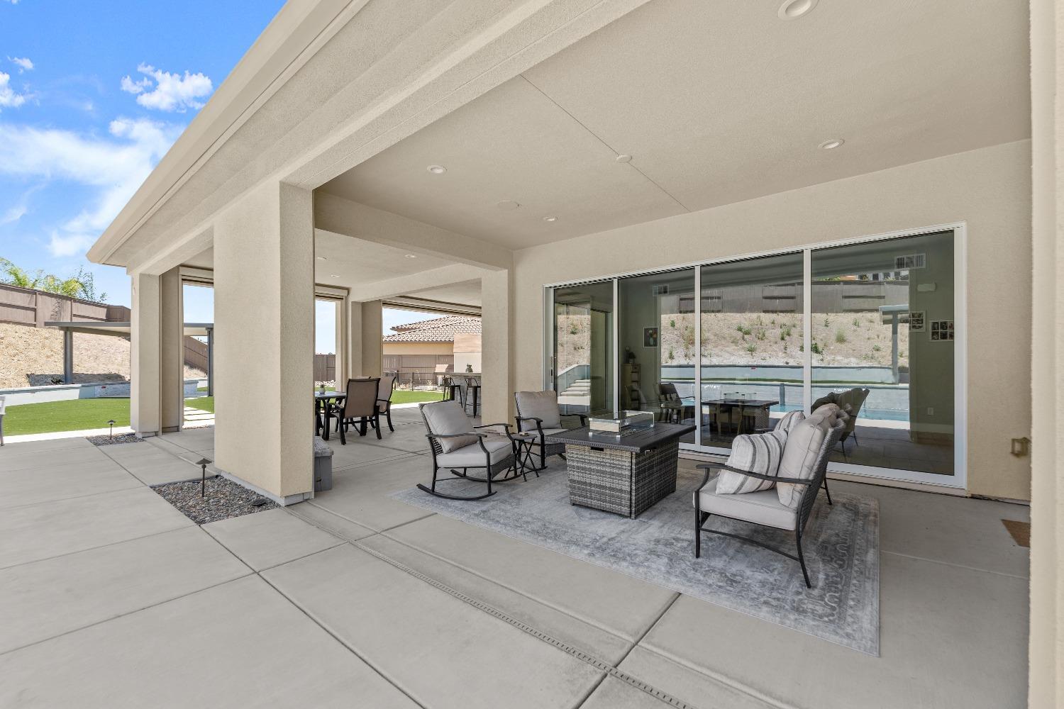 Detail Gallery Image 57 of 70 For 1032 Bent Oak Ct, Rocklin,  CA 95765 - 6 Beds | 4/1 Baths