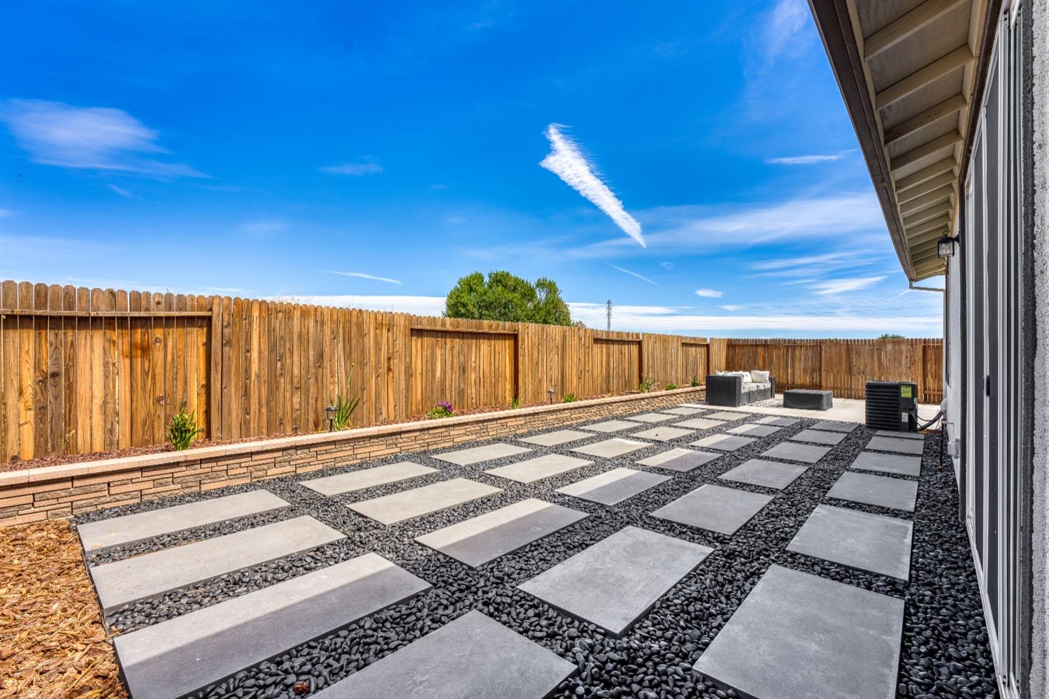 Detail Gallery Image 27 of 36 For 4065 Citation Dr, Olivehurst,  CA 95961 - 3 Beds | 2 Baths