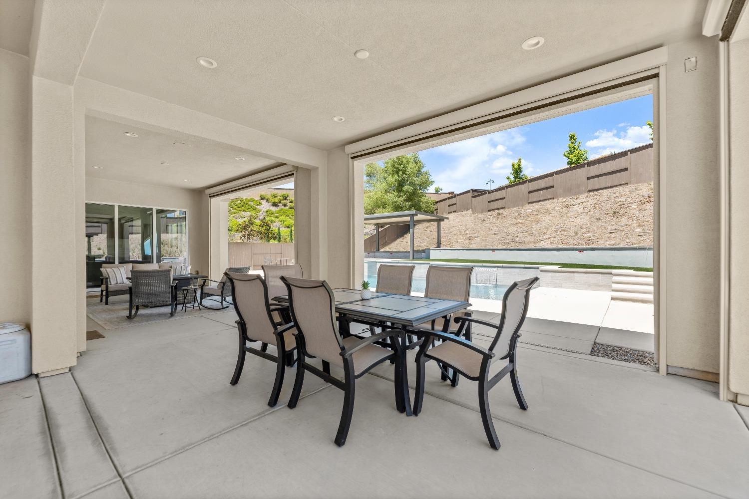 Detail Gallery Image 61 of 70 For 1032 Bent Oak Ct, Rocklin,  CA 95765 - 6 Beds | 4/1 Baths