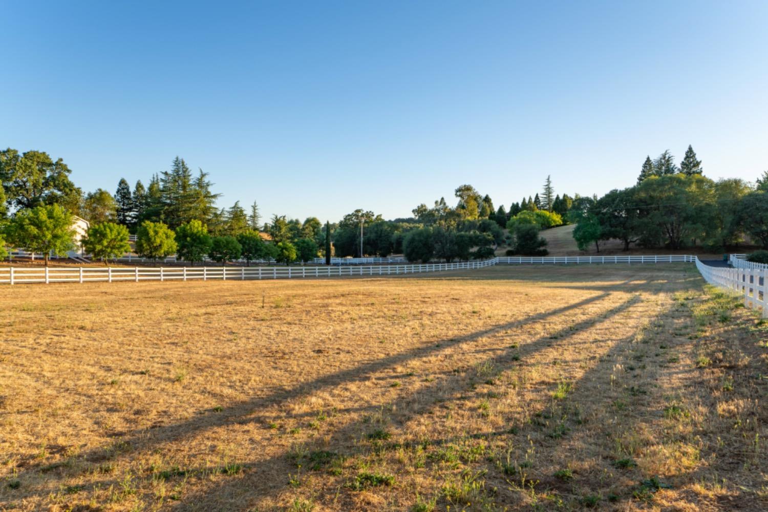 Detail Gallery Image 17 of 83 For 6436 Wagon Loop, Placerville,  CA 95667 - 3 Beds | 4 Baths