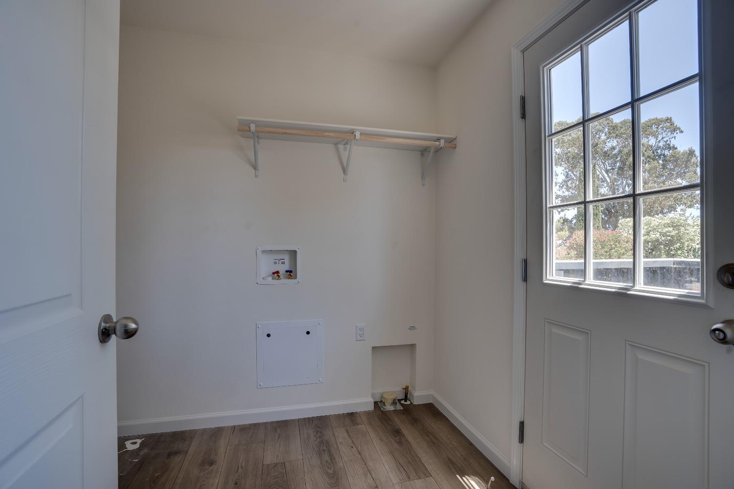 Detail Gallery Image 11 of 32 For 285 N Mercury St, Santa Nella,  CA 95322 - 4 Beds | 2 Baths