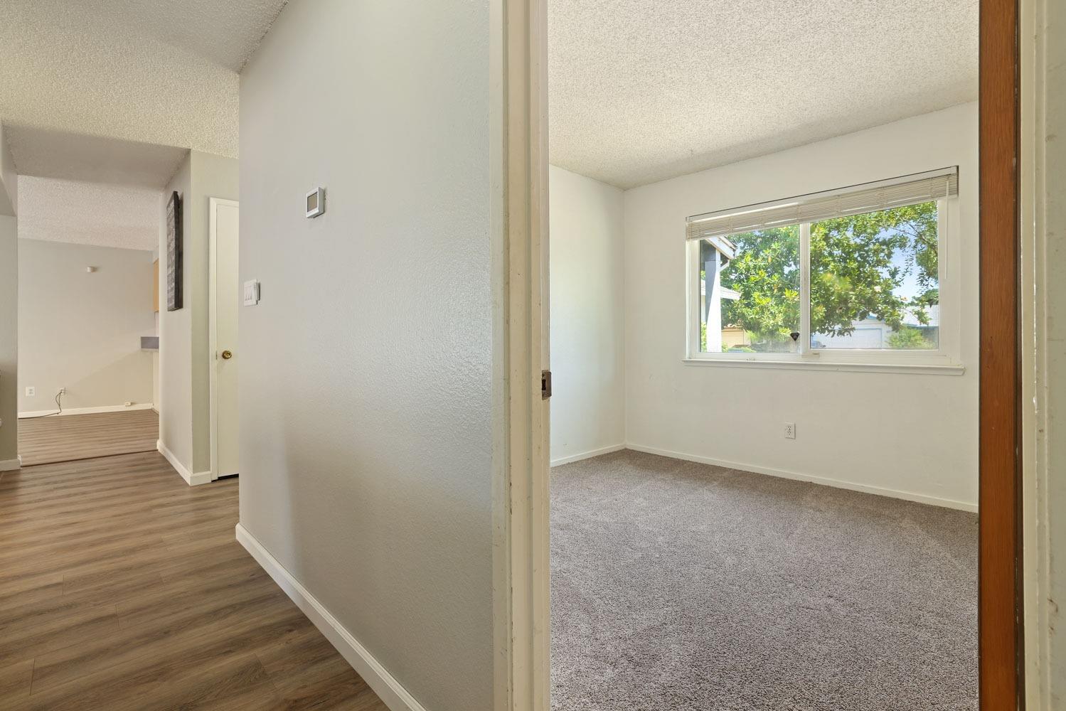 Detail Gallery Image 8 of 35 For 1436 Montclair Dr, Modesto,  CA 95350 - 3 Beds | 2 Baths