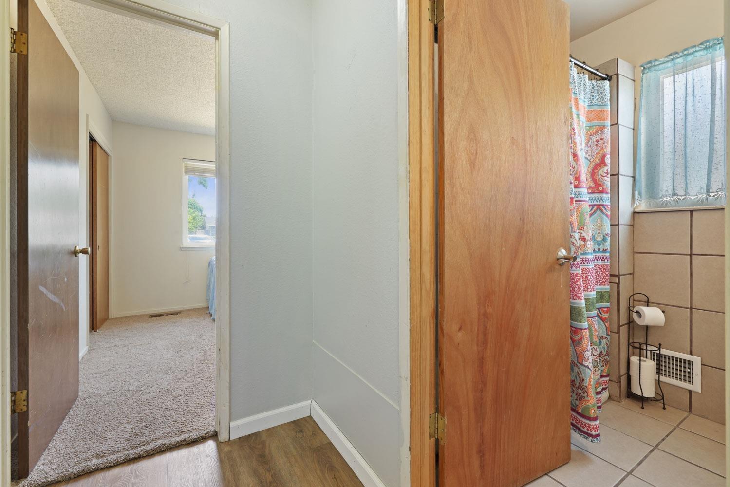 Detail Gallery Image 14 of 35 For 1436 Montclair Dr, Modesto,  CA 95350 - 3 Beds | 2 Baths