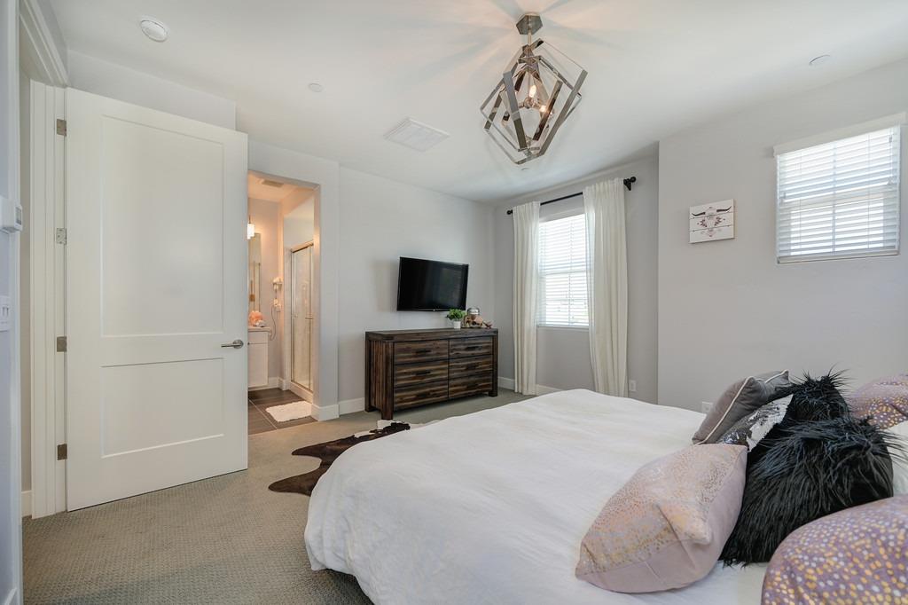 Crane Lane, West Sacramento, CA, 95691-6436