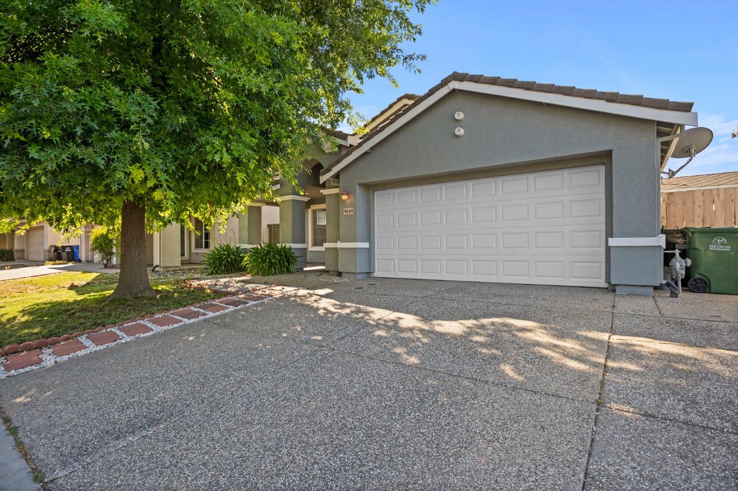 Detail Gallery Image 1 of 1 For 9669 Anton Oaks Way, Elk Grove,  CA 95624 - 3 Beds | 2 Baths