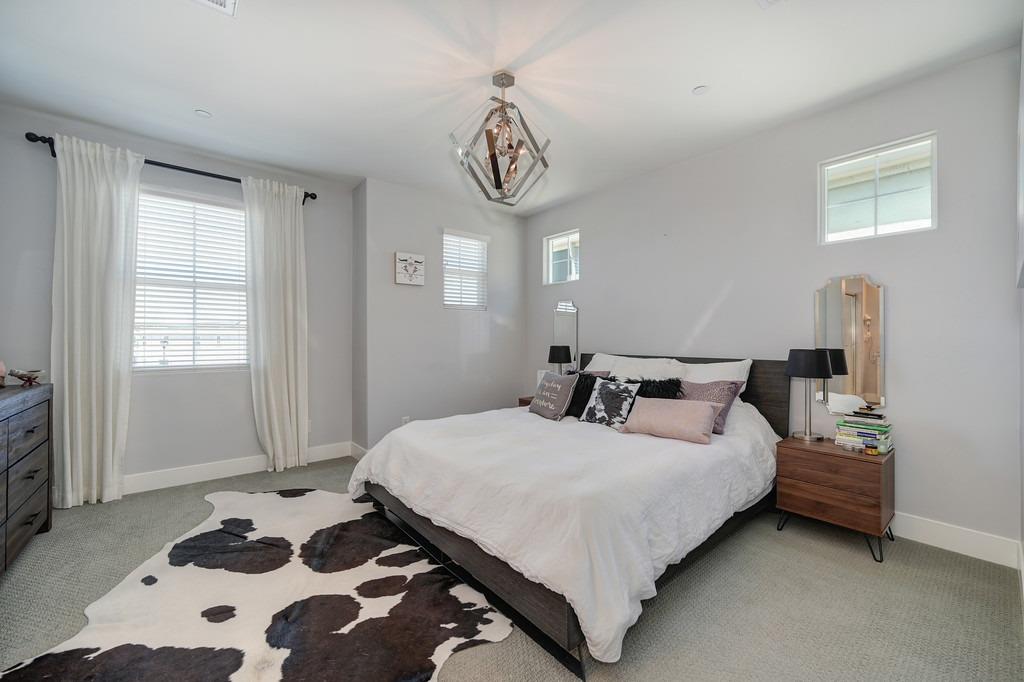 Crane Lane, West Sacramento, CA, 95691-6436