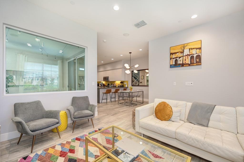 Crane Lane, West Sacramento, CA, 95691-6436
