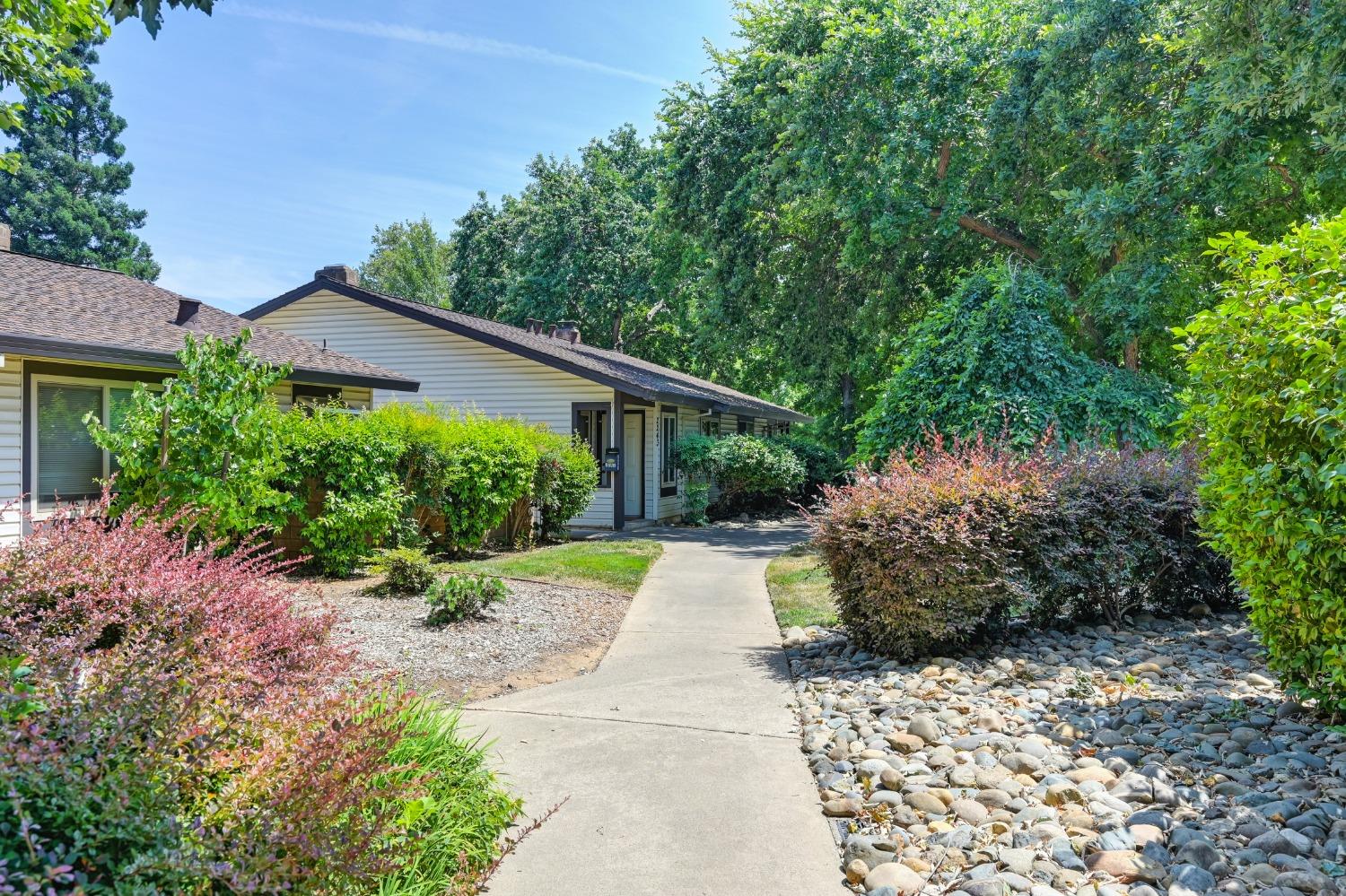 Bridlewood Drive, Rancho Cordova, California image 40
