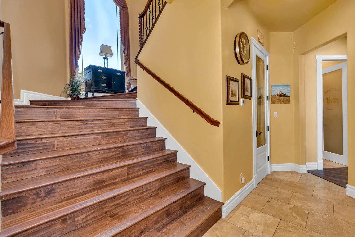 Detail Gallery Image 16 of 99 For 20711 Canyon Rd, Los Banos,  CA 93635 - 4 Beds | 3/1 Baths