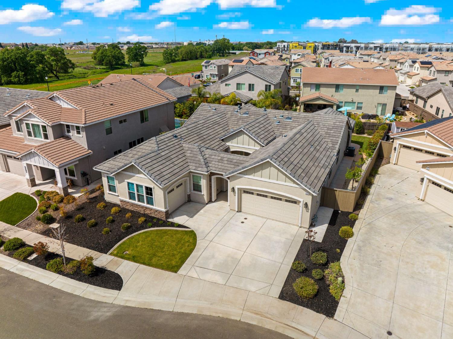 Detail Gallery Image 64 of 72 For 9104 Plympton Loop, Roseville,  CA 95747 - 4 Beds | 4 Baths