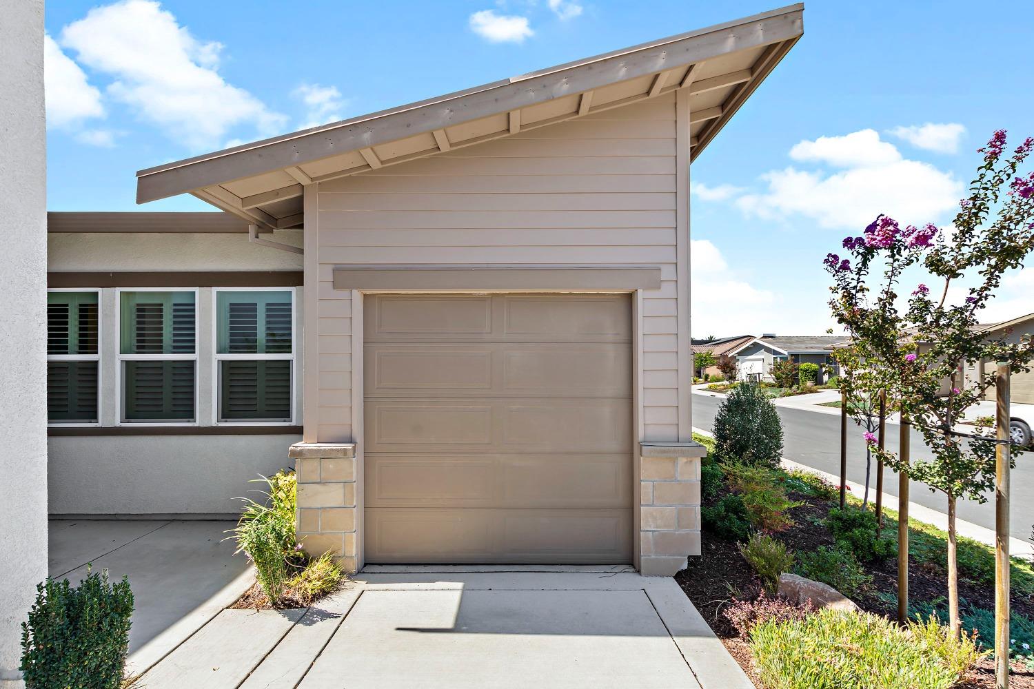 Detail Gallery Image 5 of 42 For 4096 Afterlight Ln, Roseville,  CA 95747 - 3 Beds | 2/1 Baths