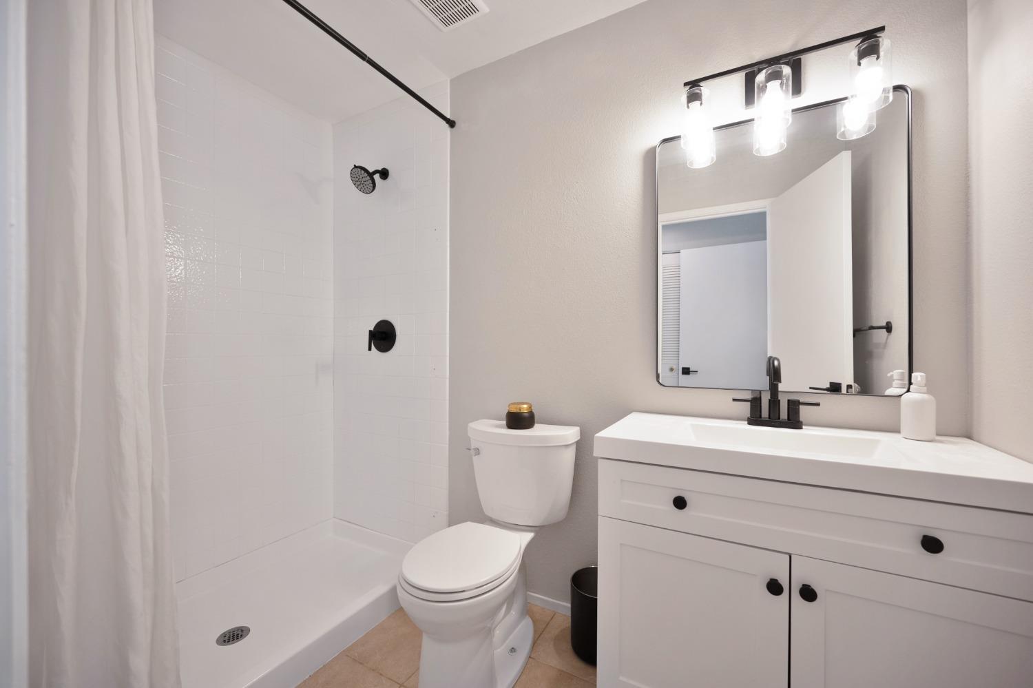 Bridlewood Drive, Rancho Cordova, California image 25