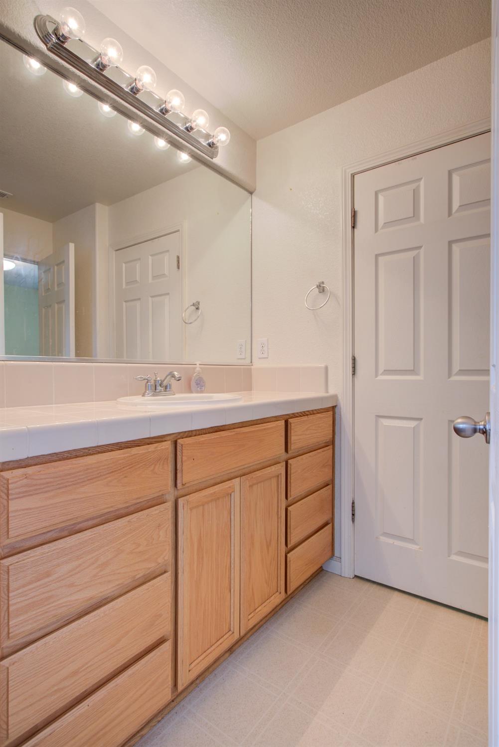 Detail Gallery Image 32 of 40 For 4208 Berryesa Ave, Merced,  CA 95348 - 3 Beds | 2/1 Baths