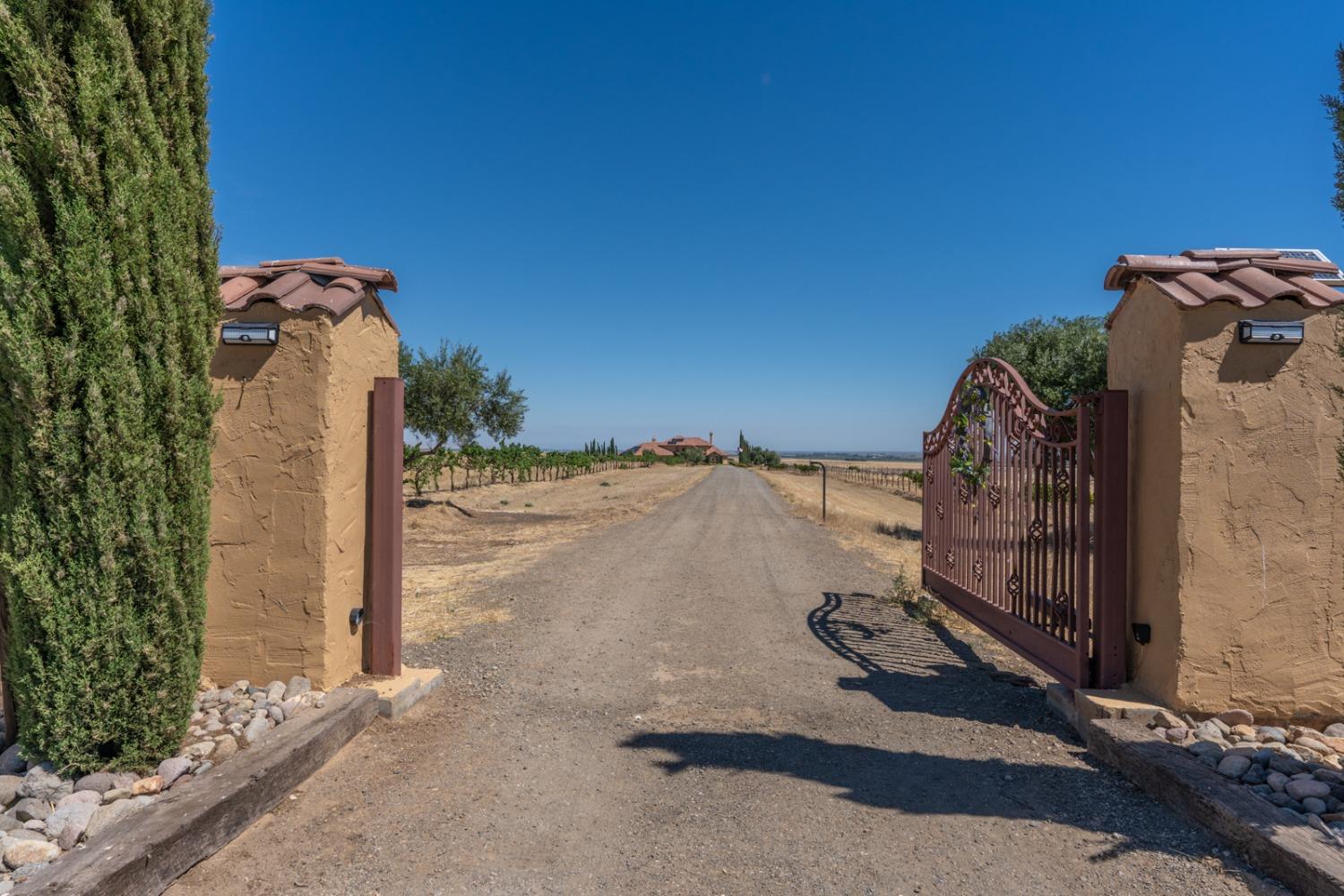 Detail Gallery Image 95 of 99 For 20711 Canyon Rd, Los Banos,  CA 93635 - 4 Beds | 3/1 Baths