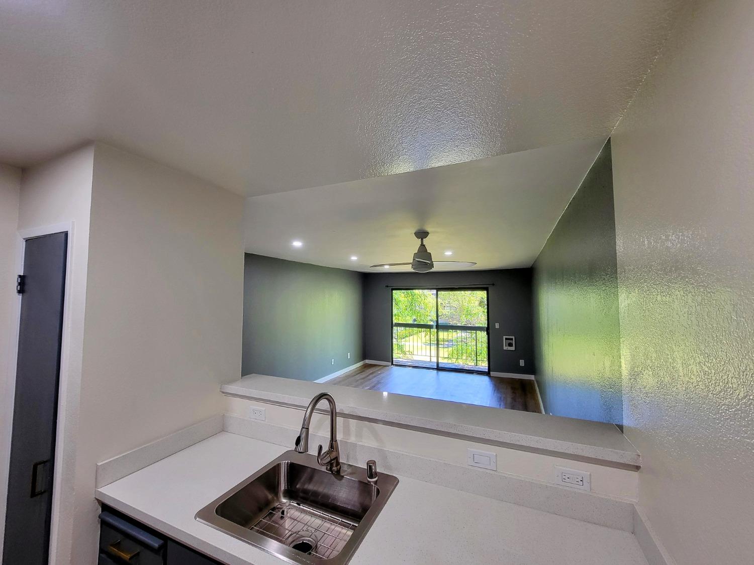 Detail Gallery Image 12 of 32 For 2011 Market Ave #333,  San Pablo,  CA 94806 - 1 Beds | 1 Baths