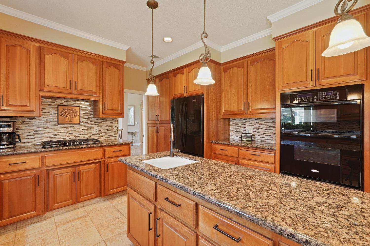 Detail Gallery Image 20 of 74 For 3441 Gleneagles Dr, Stockton,  CA 95219 - 4 Beds | 3/1 Baths