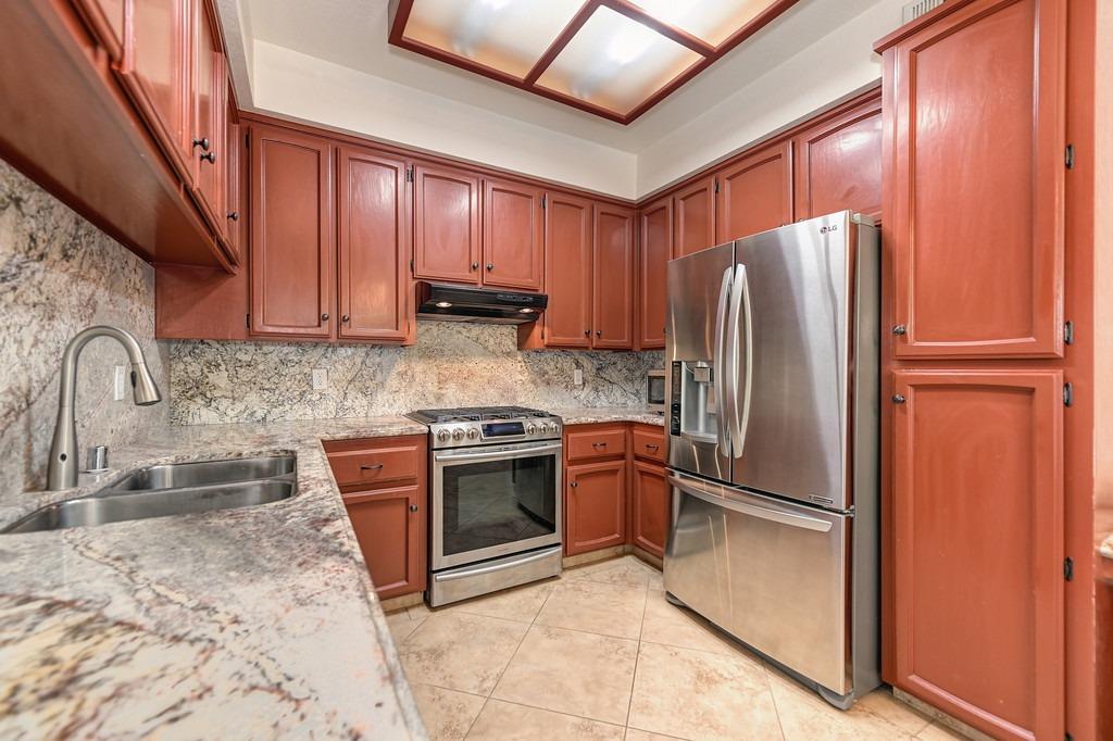 Detail Gallery Image 15 of 52 For 7216 Harbor Way, Granite Bay,  CA 95746 - 3 Beds | 2/1 Baths