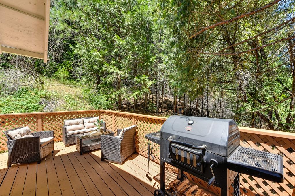 Detail Gallery Image 25 of 30 For 7201 Sly Park Rd, Placerville,  CA 95667 - 4 Beds | 3 Baths