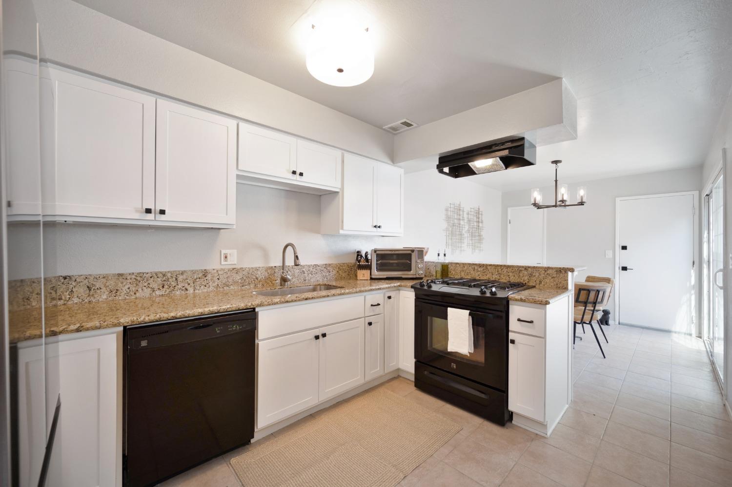 Bridlewood Drive, Rancho Cordova, California image 9