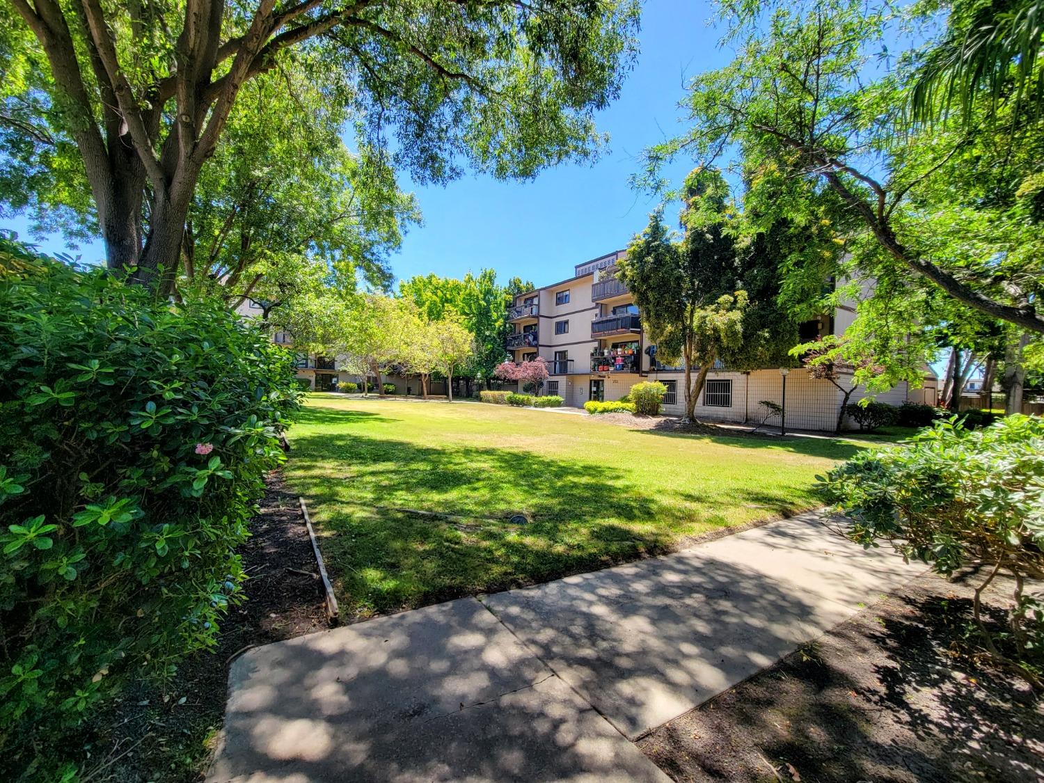 Detail Gallery Image 30 of 32 For 2011 Market Ave #333,  San Pablo,  CA 94806 - 1 Beds | 1 Baths