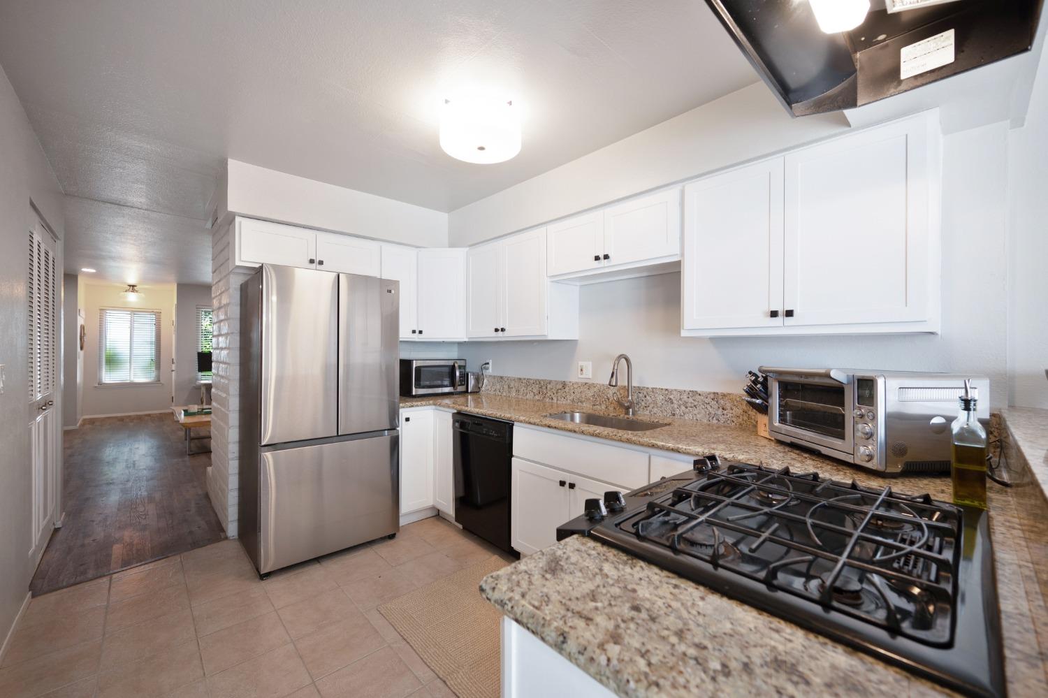 Bridlewood Drive, Rancho Cordova, California image 11