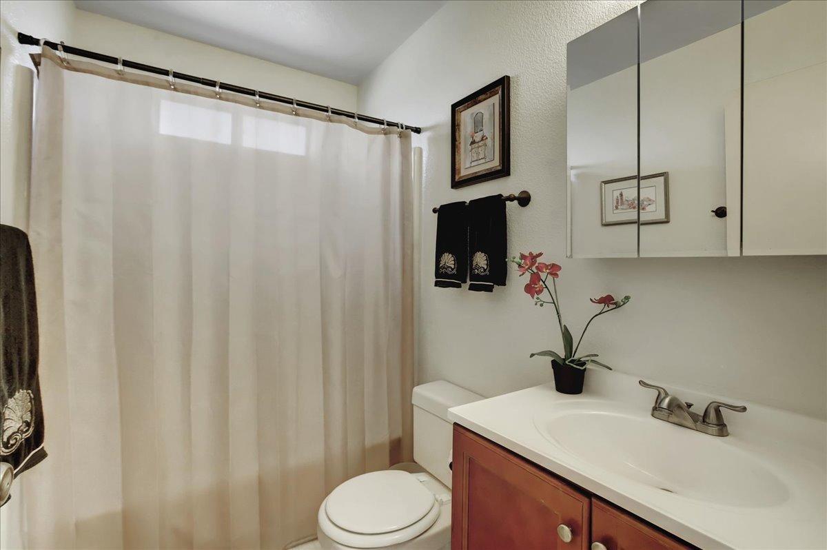 Detail Gallery Image 30 of 48 For 11877 Kingbird Ct, Penn Valley,  CA 95946 - 5 Beds | 2/1 Baths
