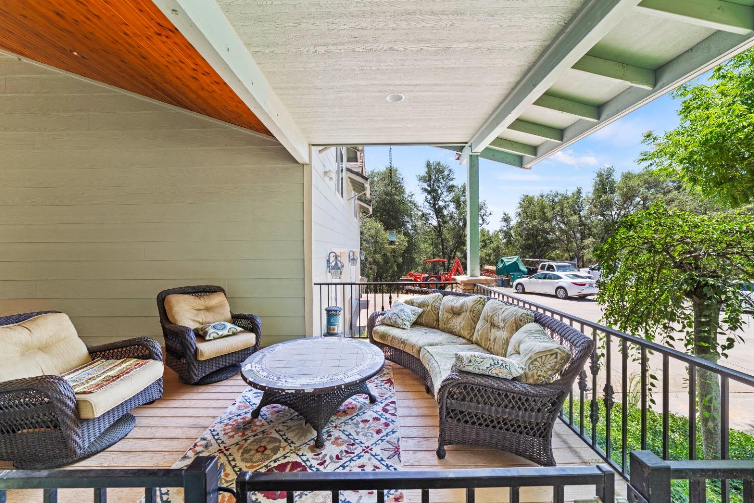 Detail Gallery Image 27 of 67 For 11318 Wolf Rd, Grass Valley,  CA 95949 - 4 Beds | 4 Baths