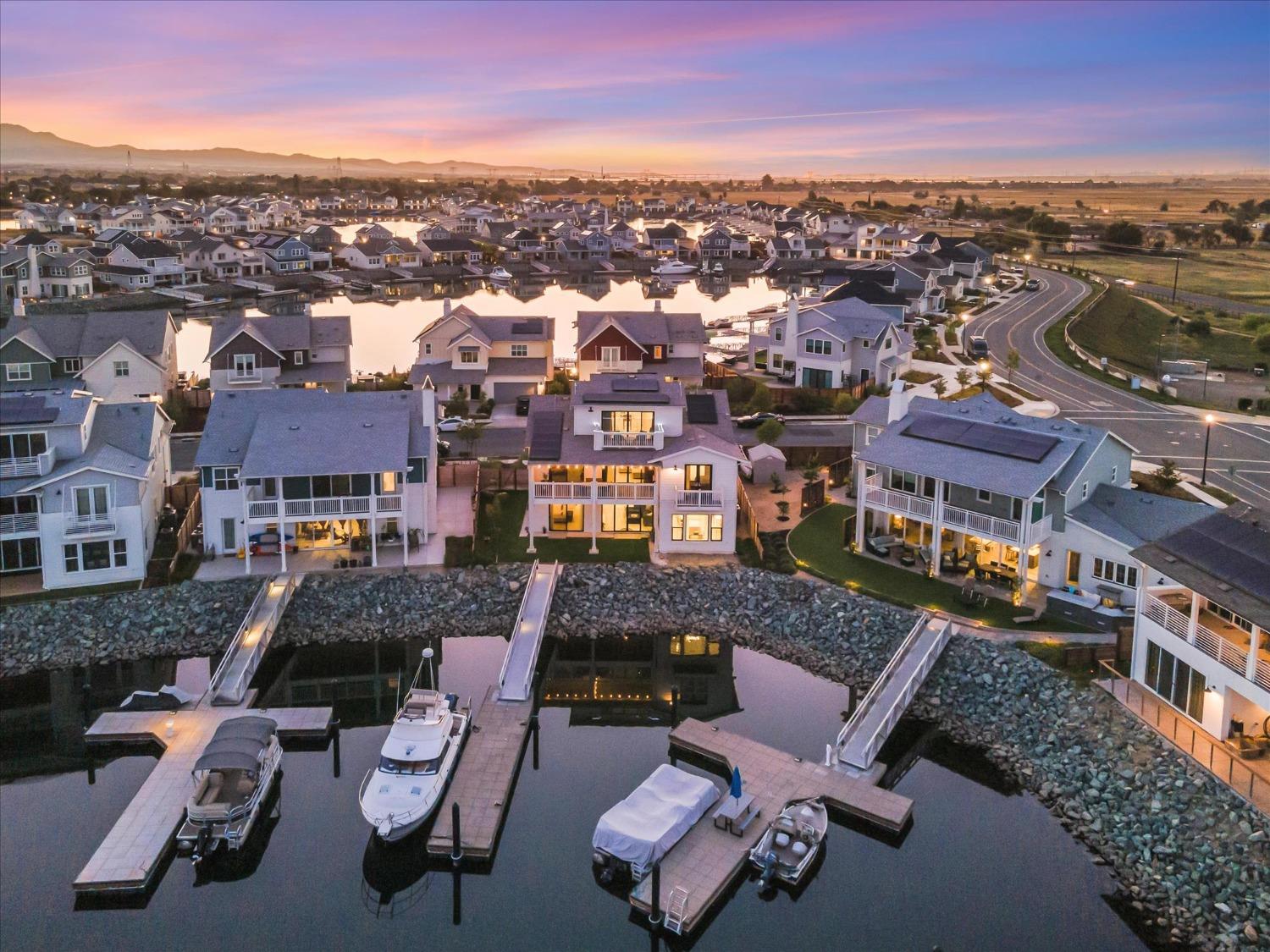 Edgewater Court, Bethel Island, California image 2