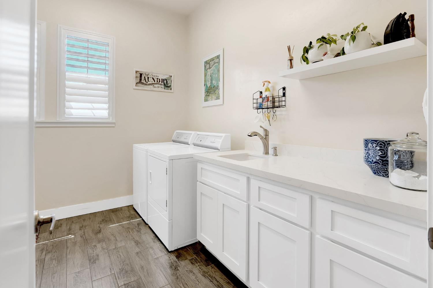 Detail Gallery Image 13 of 29 For 14953 Retreats Trail Ct, Rancho Murieta,  CA 95683 - 3 Beds | 2/1 Baths