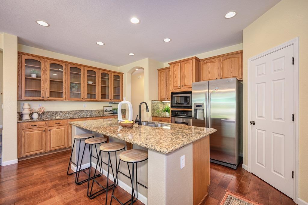 Detail Gallery Image 16 of 73 For 3668 Archetto Dr, El Dorado Hills,  CA 95762 - 4 Beds | 4 Baths