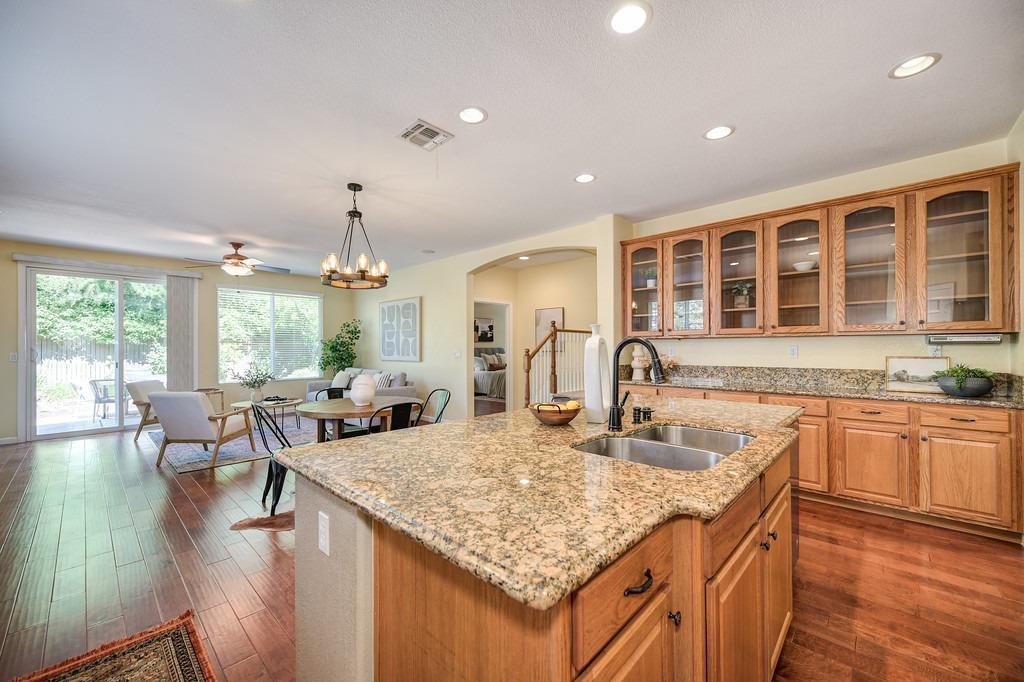 Detail Gallery Image 17 of 73 For 3668 Archetto Dr, El Dorado Hills,  CA 95762 - 4 Beds | 4 Baths