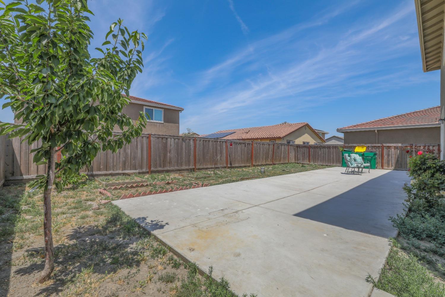 Detail Gallery Image 39 of 60 For 10921 Mikas Pond Way, Stockton,  CA 95219 - 5 Beds | 3/1 Baths