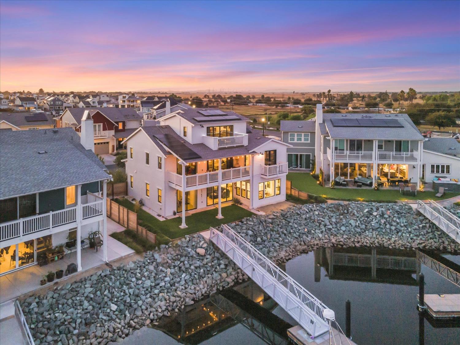 Edgewater Court, Bethel Island, California image 3