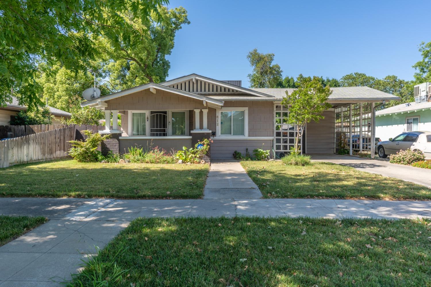 Detail Gallery Image 2 of 36 For 812 W 23rd St, Merced,  CA 95340 - 2 Beds | 1/1 Baths