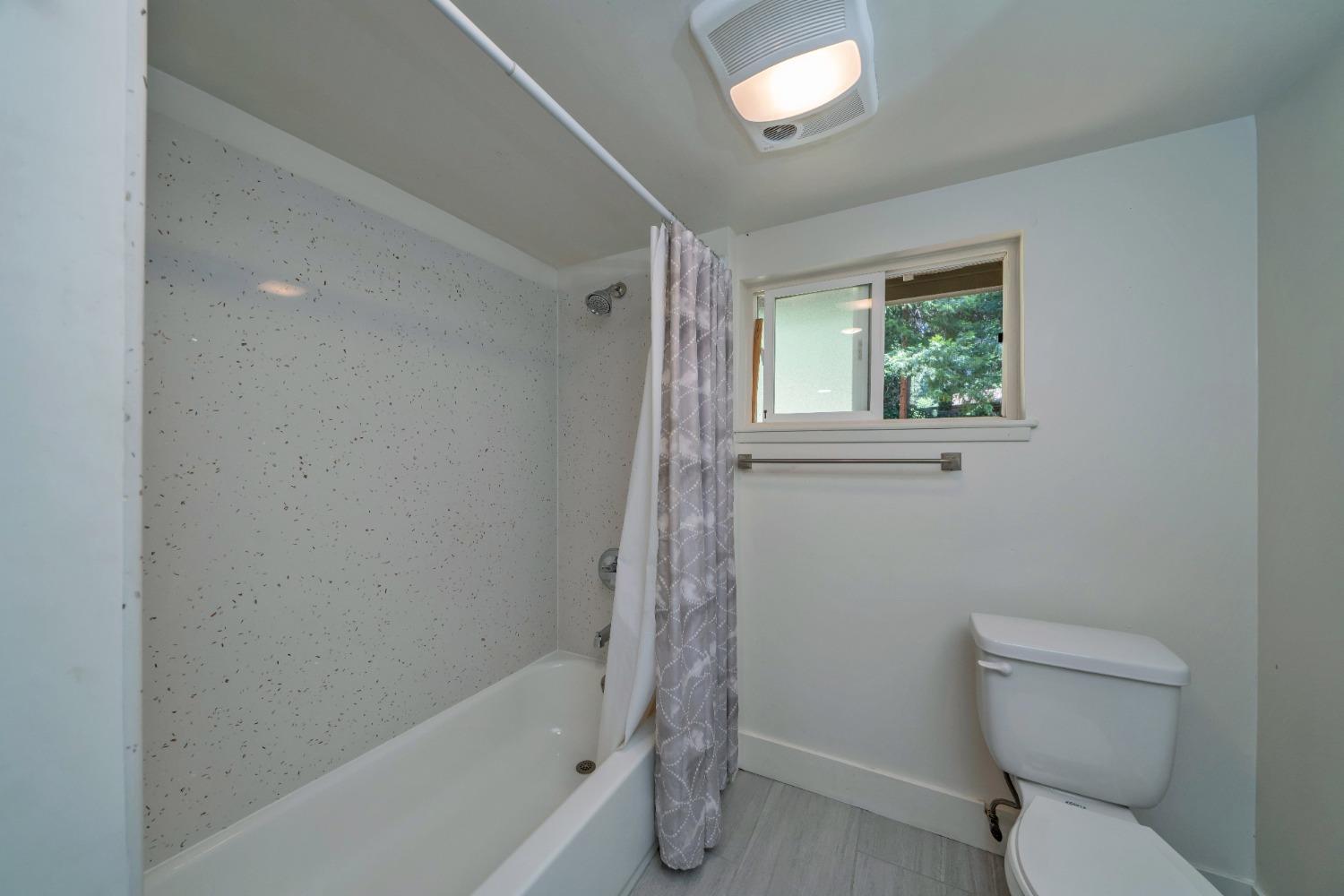 Detail Gallery Image 23 of 62 For 5670 Eastwood Ln, Pollock Pines,  CA 95726 - 4 Beds | 1/1 Baths