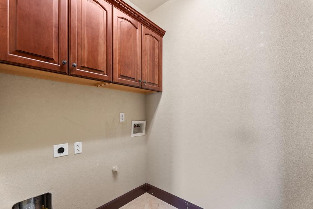 Detail Gallery Image 25 of 64 For 620 Castle Oaks Dr, Ione,  CA 95640 - 4 Beds | 2/1 Baths