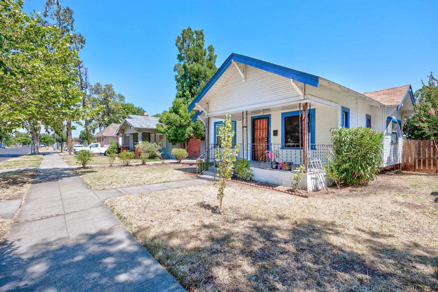 Detail Gallery Image 3 of 47 For 1051 W 20th St, Merced,  CA 95340 - 2 Beds | 1 Baths