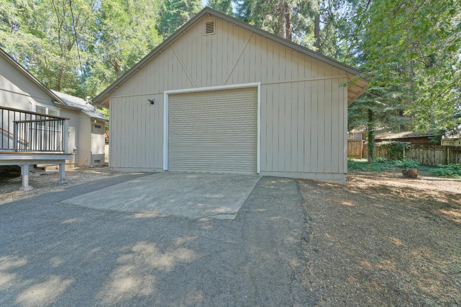 Detail Gallery Image 43 of 62 For 5670 Eastwood Ln, Pollock Pines,  CA 95726 - 4 Beds | 1/1 Baths