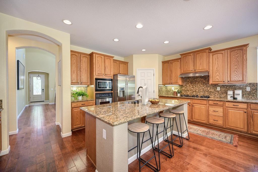 Detail Gallery Image 14 of 73 For 3668 Archetto Dr, El Dorado Hills,  CA 95762 - 4 Beds | 4 Baths