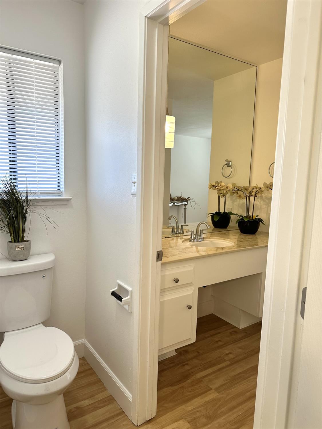 Detail Gallery Image 24 of 37 For 3770 W Benjamin Holt Dr. #10,  Stockton,  CA 95219 - 2 Beds | 1/1 Baths